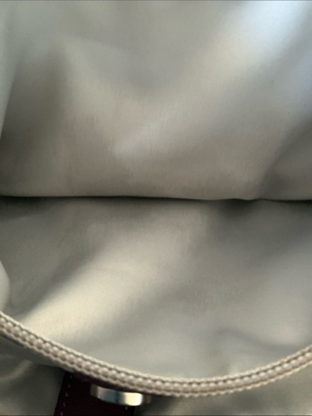 Genuine leather authentic Coach bag. In pre owned condition - Picture 8 of 9